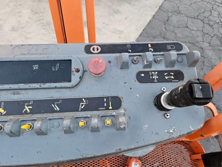 2003-jlg-450a-image-18