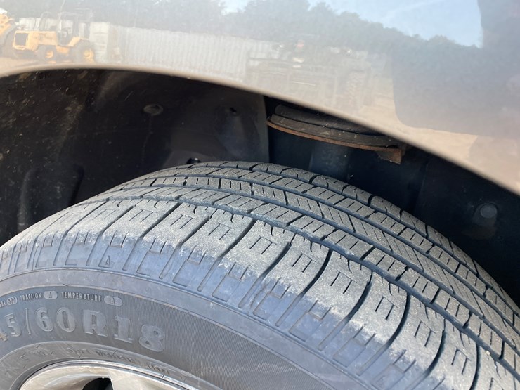 2013-ford-edge-image-18