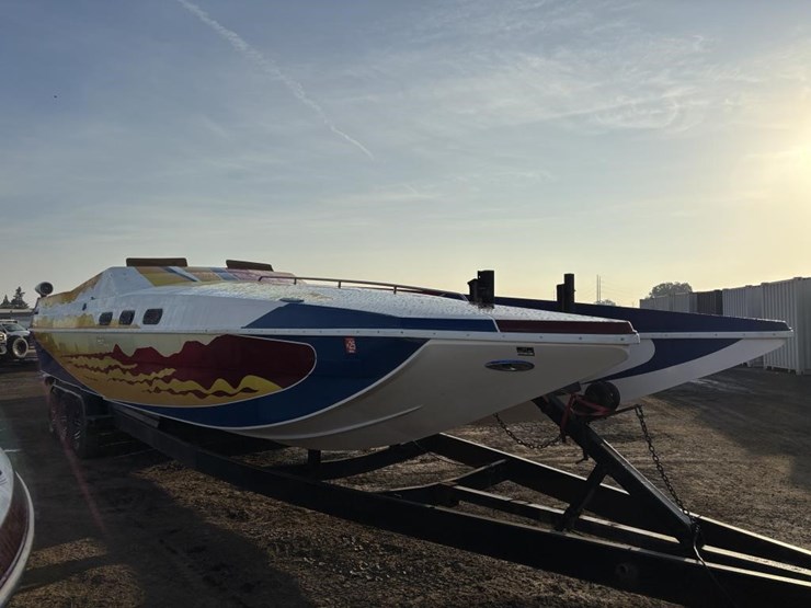 2004-unknown-trailer-image-2