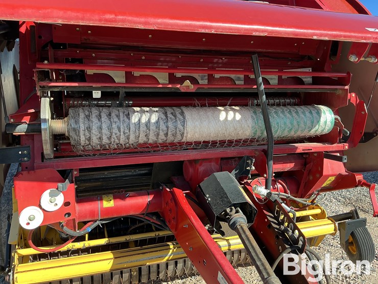 2014-new-holland-roll-belt-560-image-19