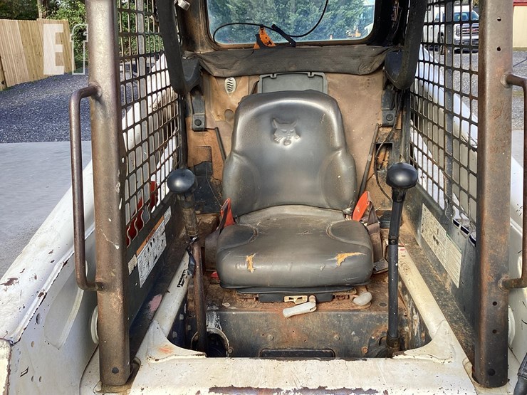 2007-bobcat-t250-image-14