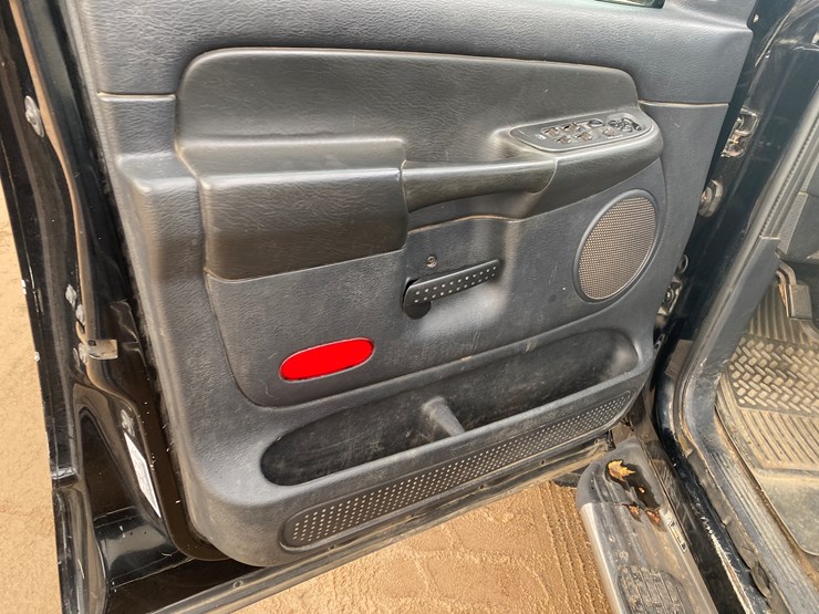 2003-dodge-ram-3500-image-18