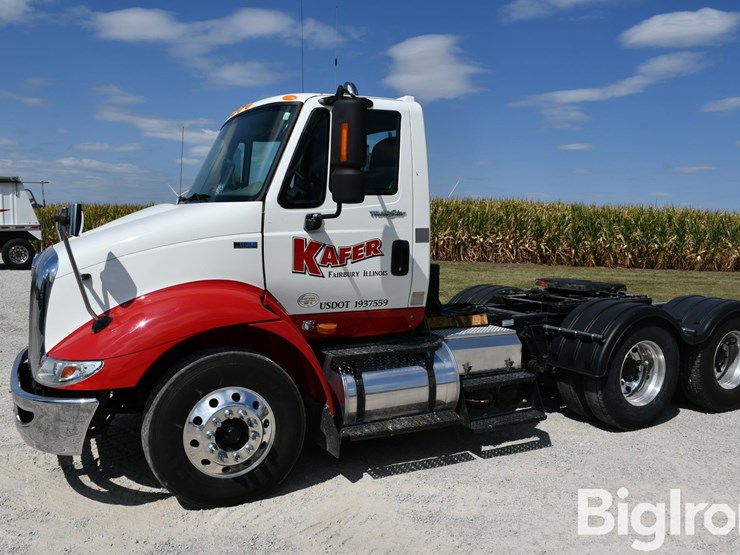 2012-international-8600-image-1