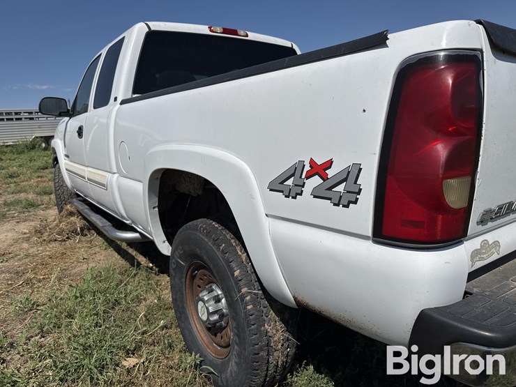 2007-chevrolet-silverado-2500-image-14