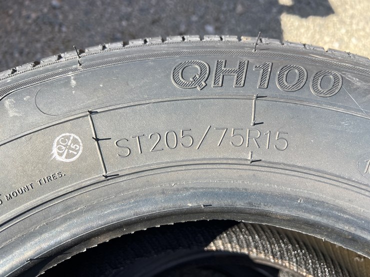 #858-•-4)-205/75r15-tires-image-3