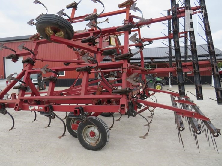 case-ih-4800-image-10
