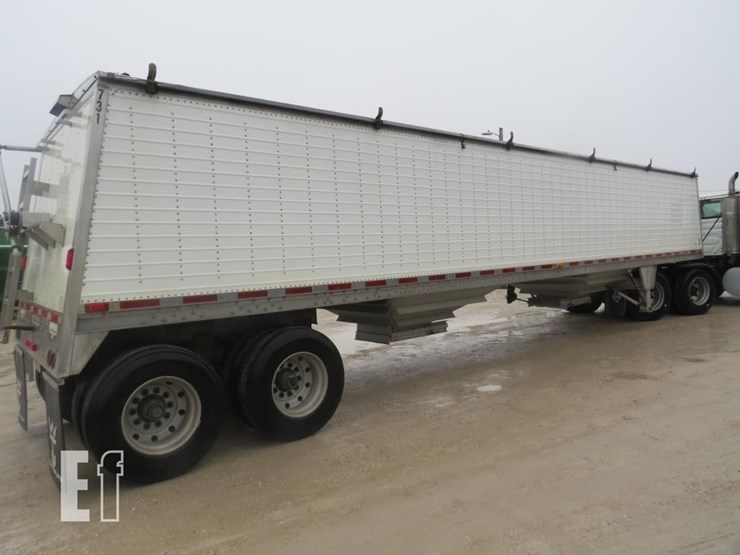 1995-wilson-41-ft-image-2