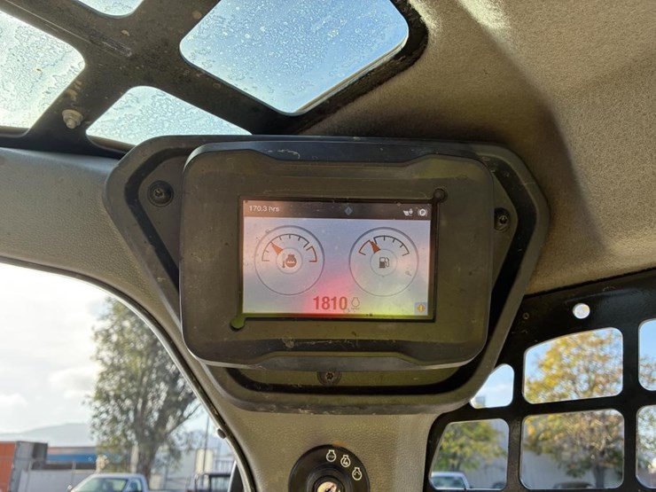 2024-bobcat-s66-image-21