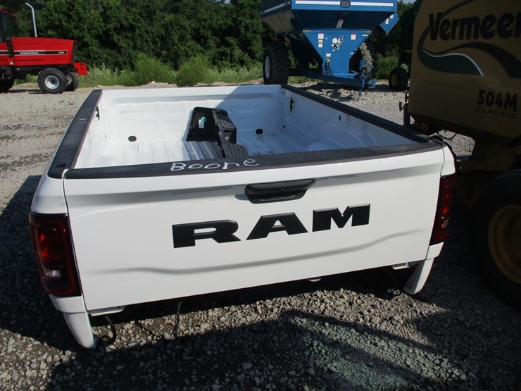 #95-•-8'-ram-truck-bed-w-bumper-image-1