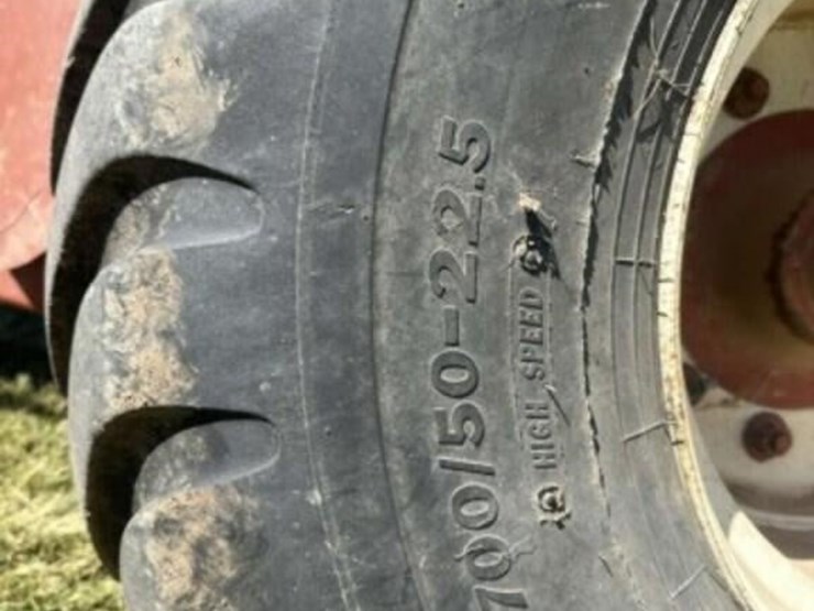 hesston-4790-image-10