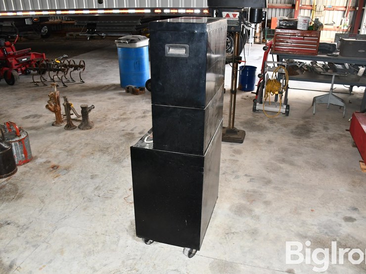 craftsman-3-tier-tool-bench-w/contents-image-8