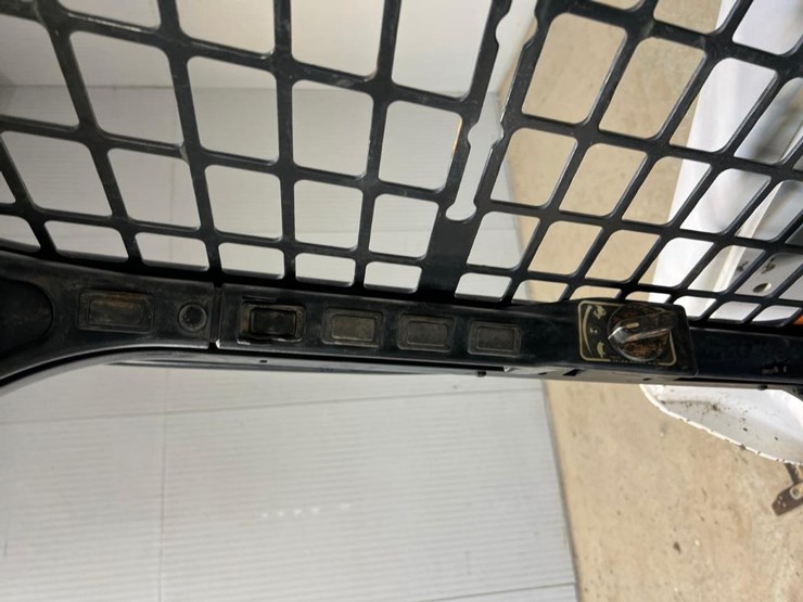 2018-bobcat-t650-image-30