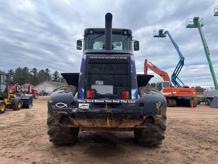 2011-case-821f-image-6