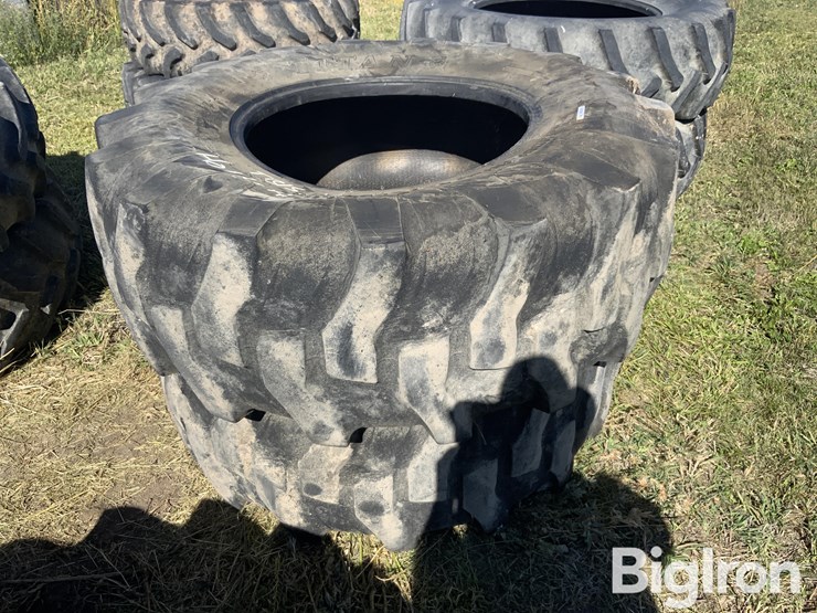 titan-18.2-26-tractor-tires-image-6
