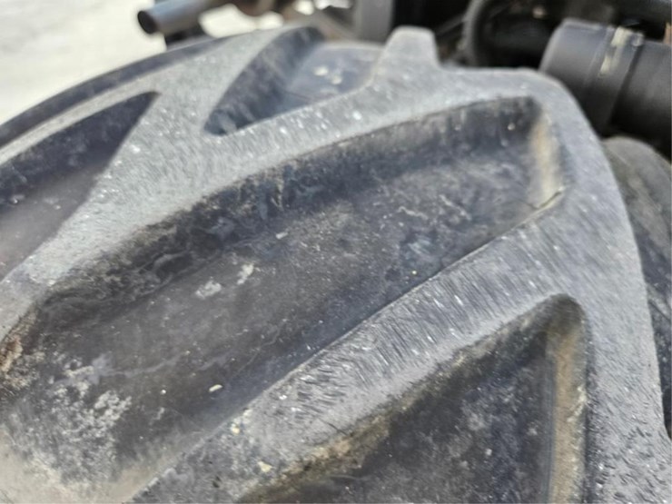 #2482-•-2012-dixie-chopper-xcaliber-3366-zero-turn-mower-image-29