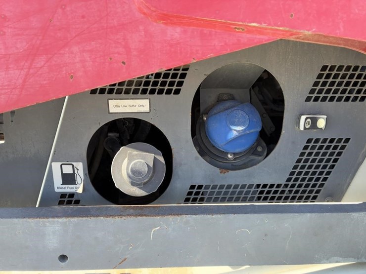 2017-takeuchi-tl12v2-image-8