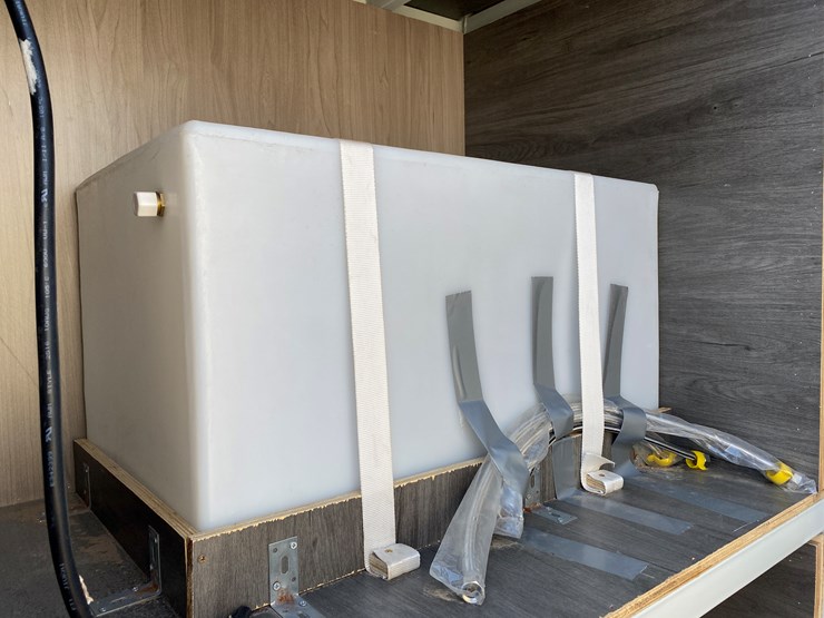 #3335-•-40'-hi-cube-house-container-image-22