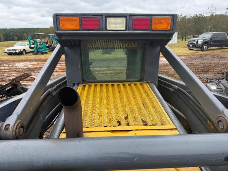 new-holland-ls185b-image-23