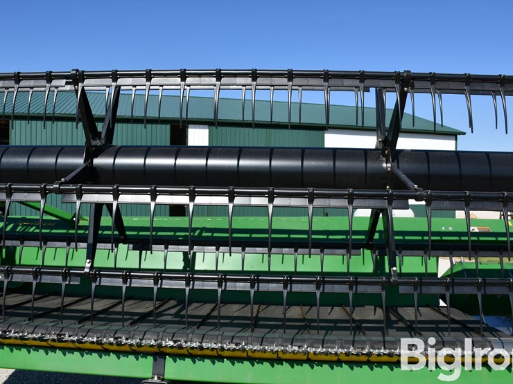 2014-john-deere-630fd-image-13