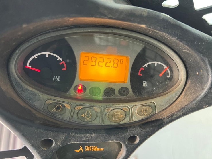 2016-bobcat-t650-image-22