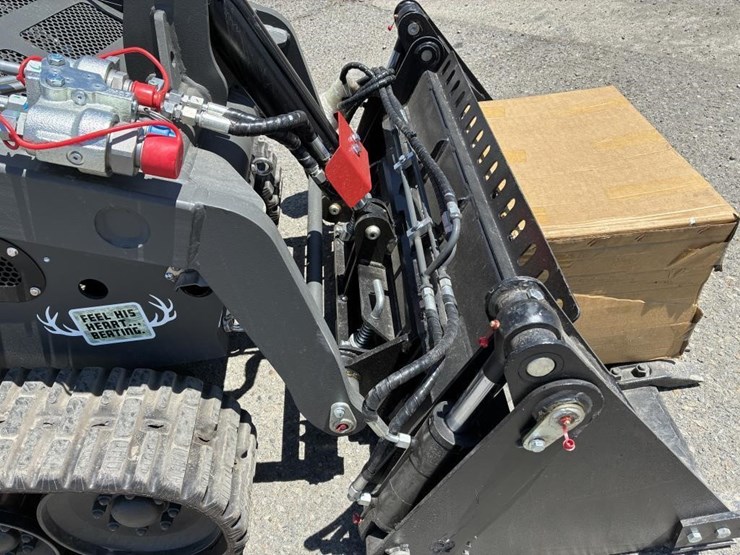 2025-stag-tl430-skid-steer-track-loader-image-6