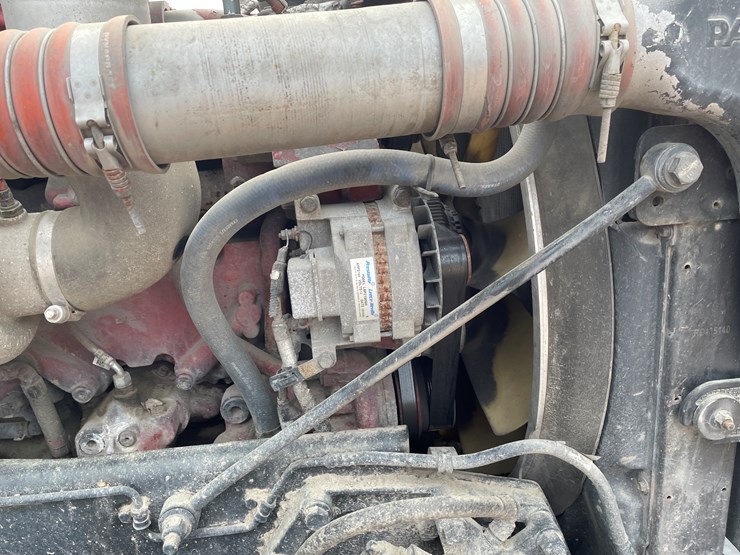 2011-peterbilt-365-image-84