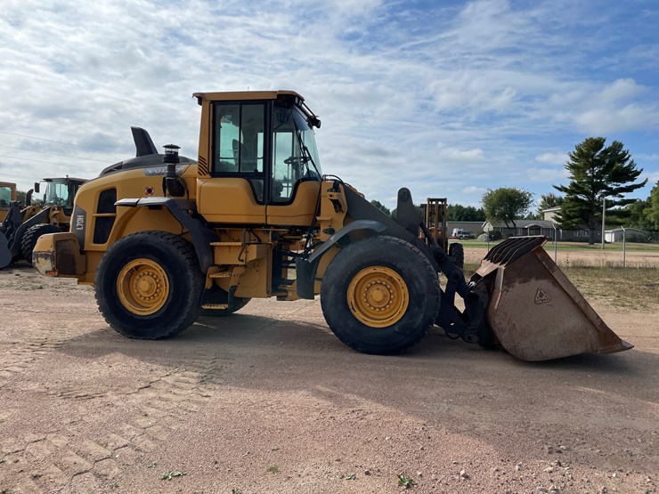 2015-volvo-l70h-image-120