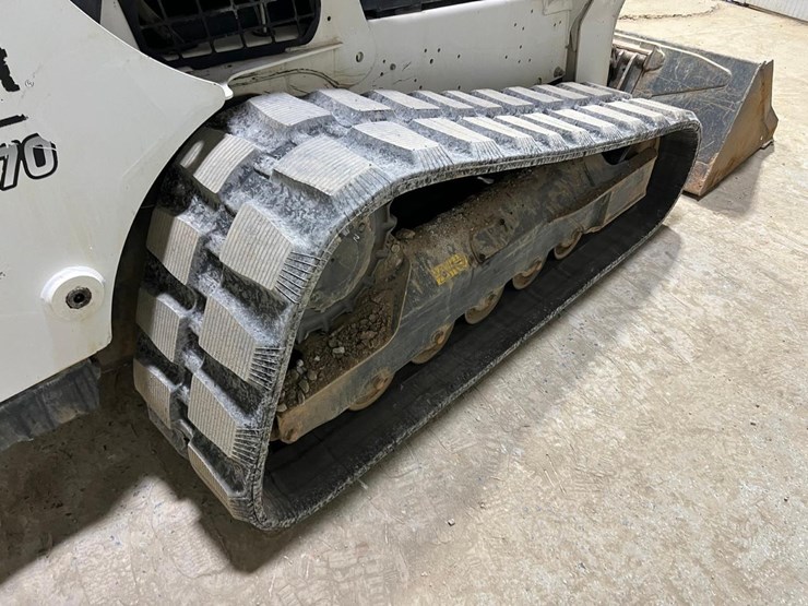 2023-bobcat-t770-image-17