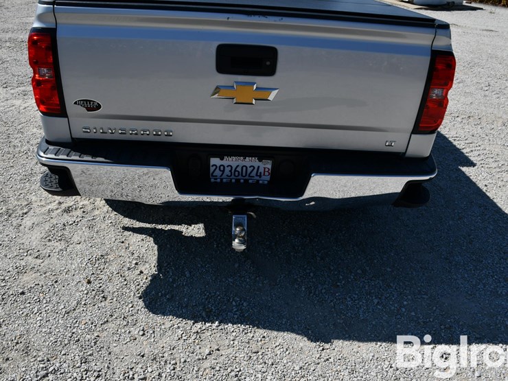 2017-chevrolet-silverado-1500-lt-image-17