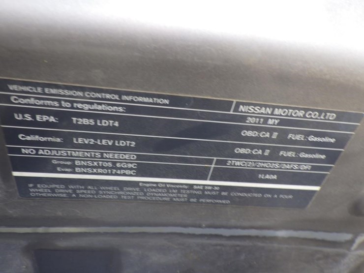 2011-infiniti-qx56-image-12