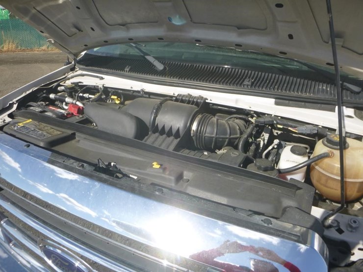 2014-ford-e450-image-49