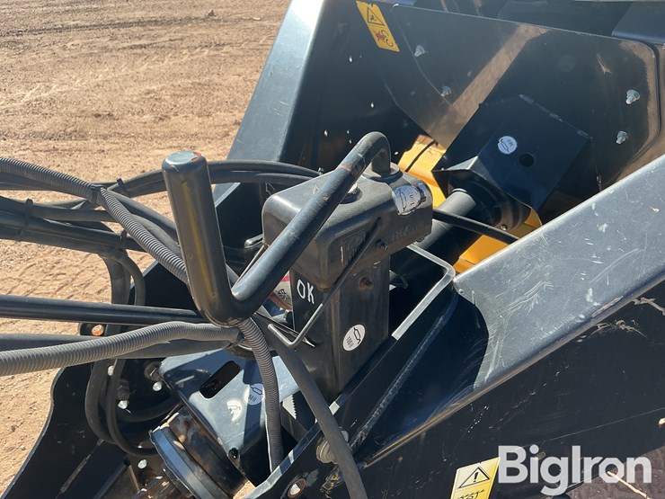 2013-new-holland-340-image-13