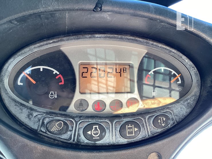 2021-bobcat-t450-image-19