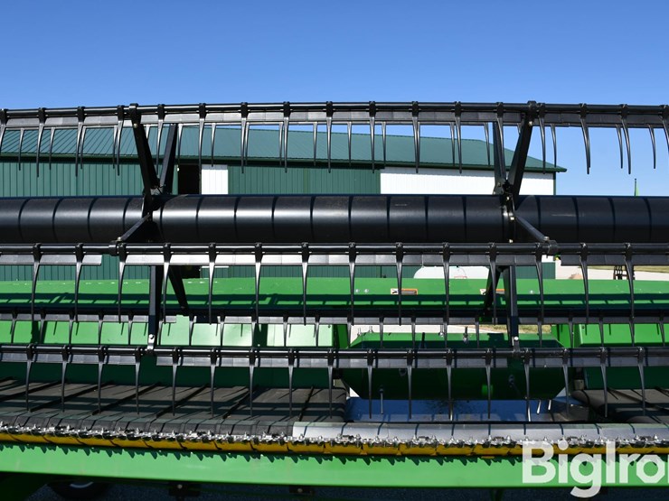 2014-john-deere-630fd-image-12