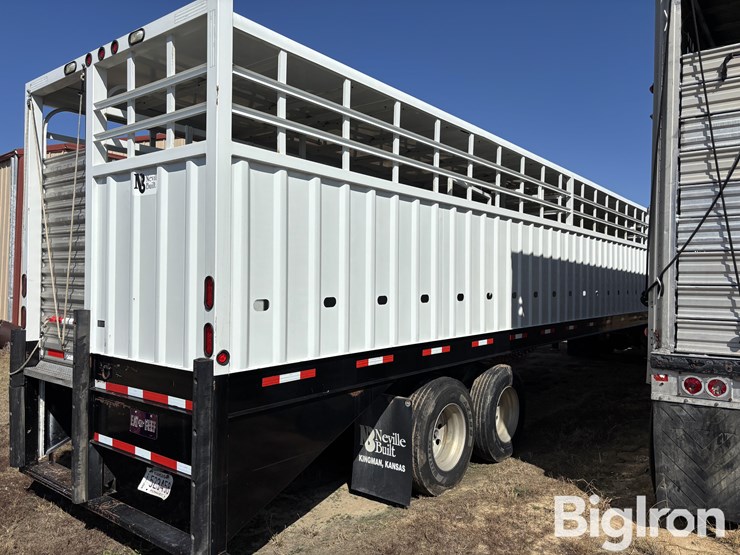 2013-neville-trailer-image-4