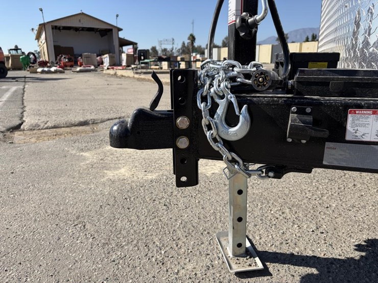 2026-southland-lcht52-818v86-t/a-enclosed-trailer-image-8