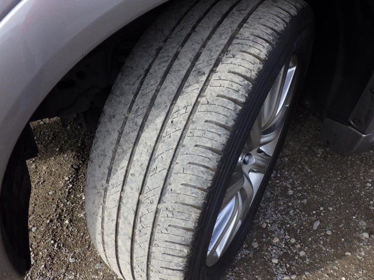 2011-infiniti-qx56-image-13