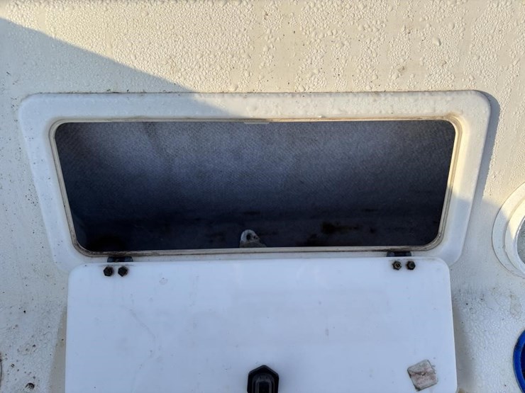 2004-unknown-trailer-image-29