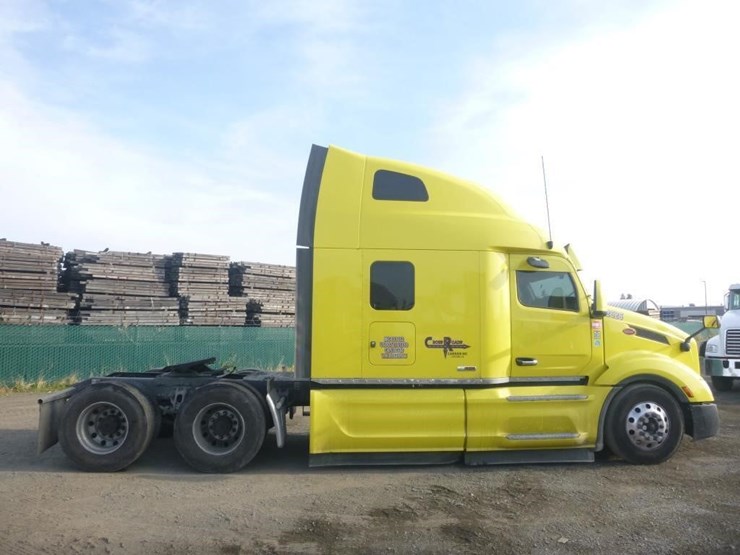 2024-peterbilt-579-image-7