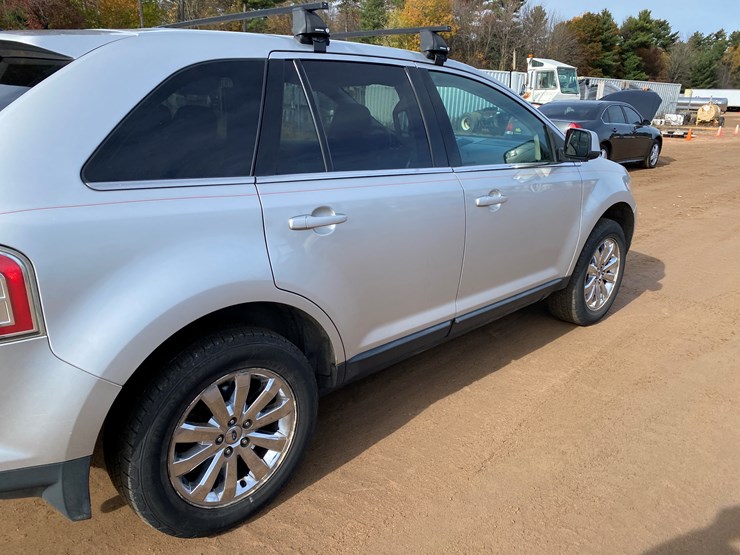 2010-ford-edge-image-27