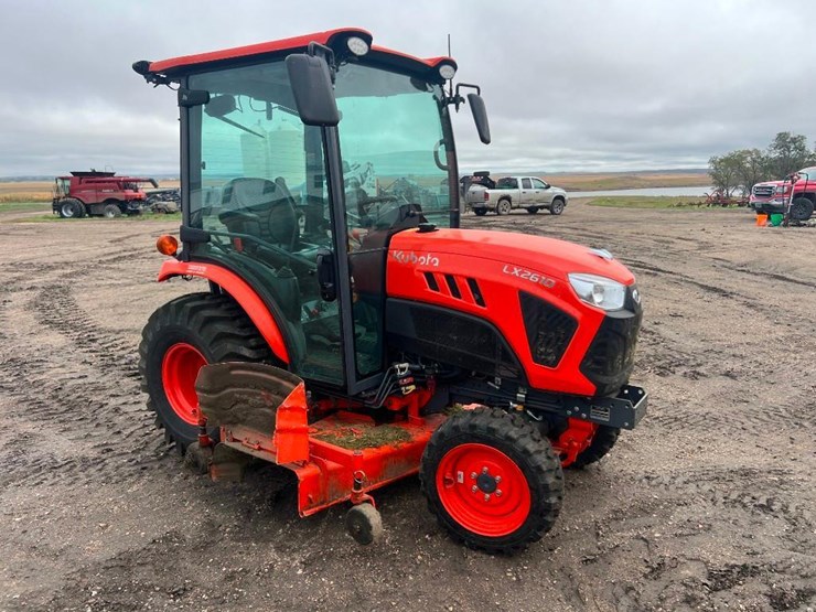 kubota-lc2610-hsd-tractor-image-3