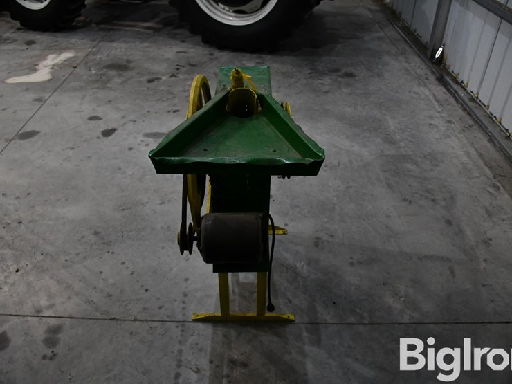 hand-sheller-image-6