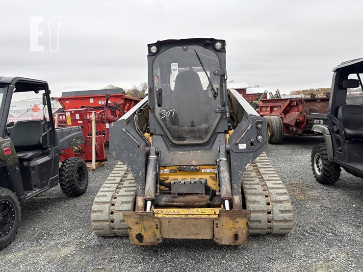 2017-deere-333g-image-2