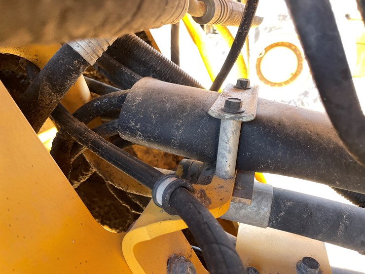 2015-volvo-l70h-image-13