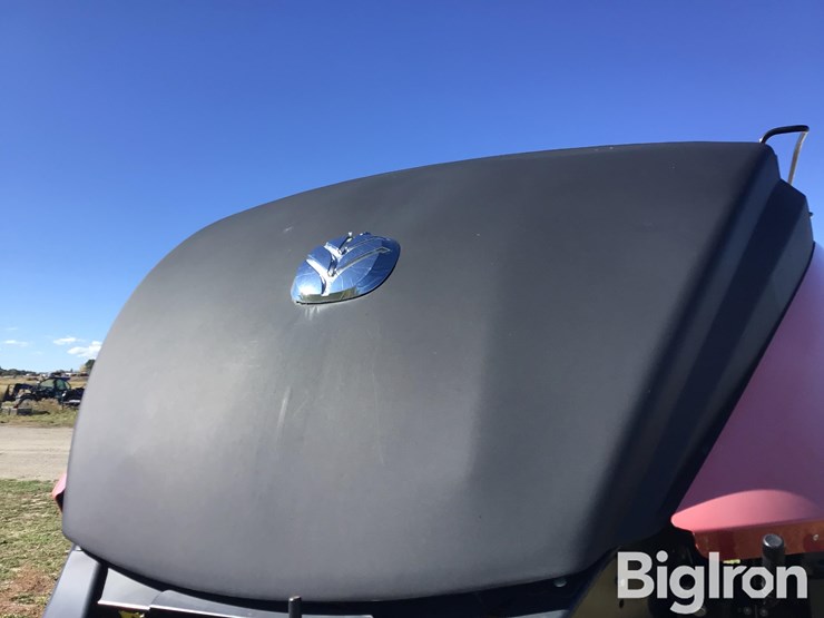 2014-new-holland-340-image-13