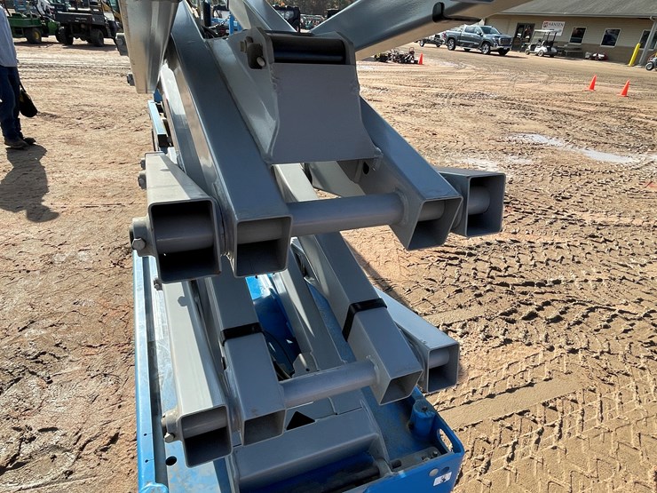 2017-genie-gs1930-image-16