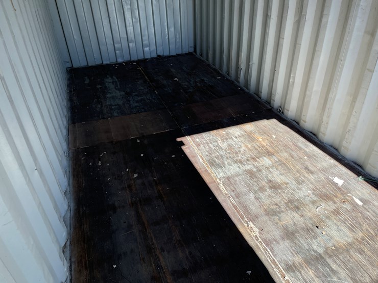 #3597-•-20'-standard-height-shipping-container-image-8