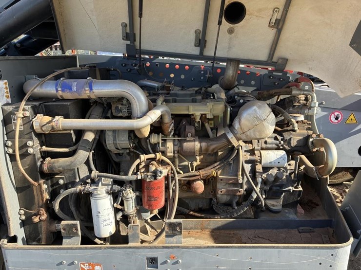 2018-skyjack-sj1056-image-15