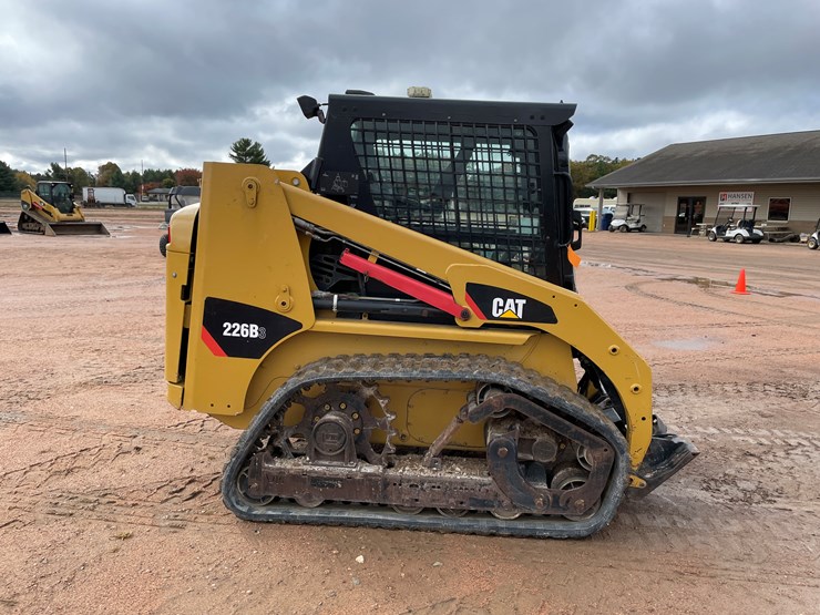 2012-caterpillar-226b3-image-4