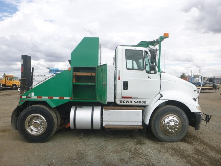 2017-international-8600-image-7